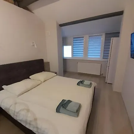 апарт-сервис в ужгороде Apartment Uzhhorod